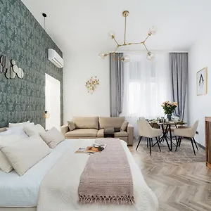  Apartment Golden - Loftaffair