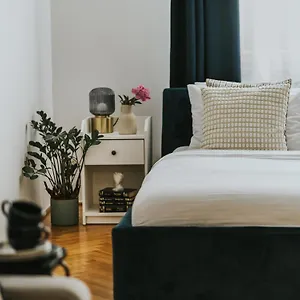  Apartment S18